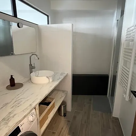 Au-lac Loft Renove En 2024 * Лурд
